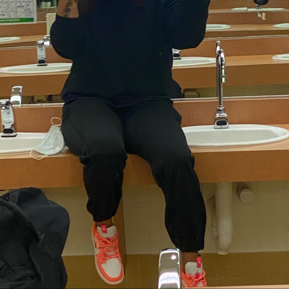 Meet your Posher, Ayanna - Picture 5 of 7